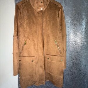 Tahari Elegant Long Topper